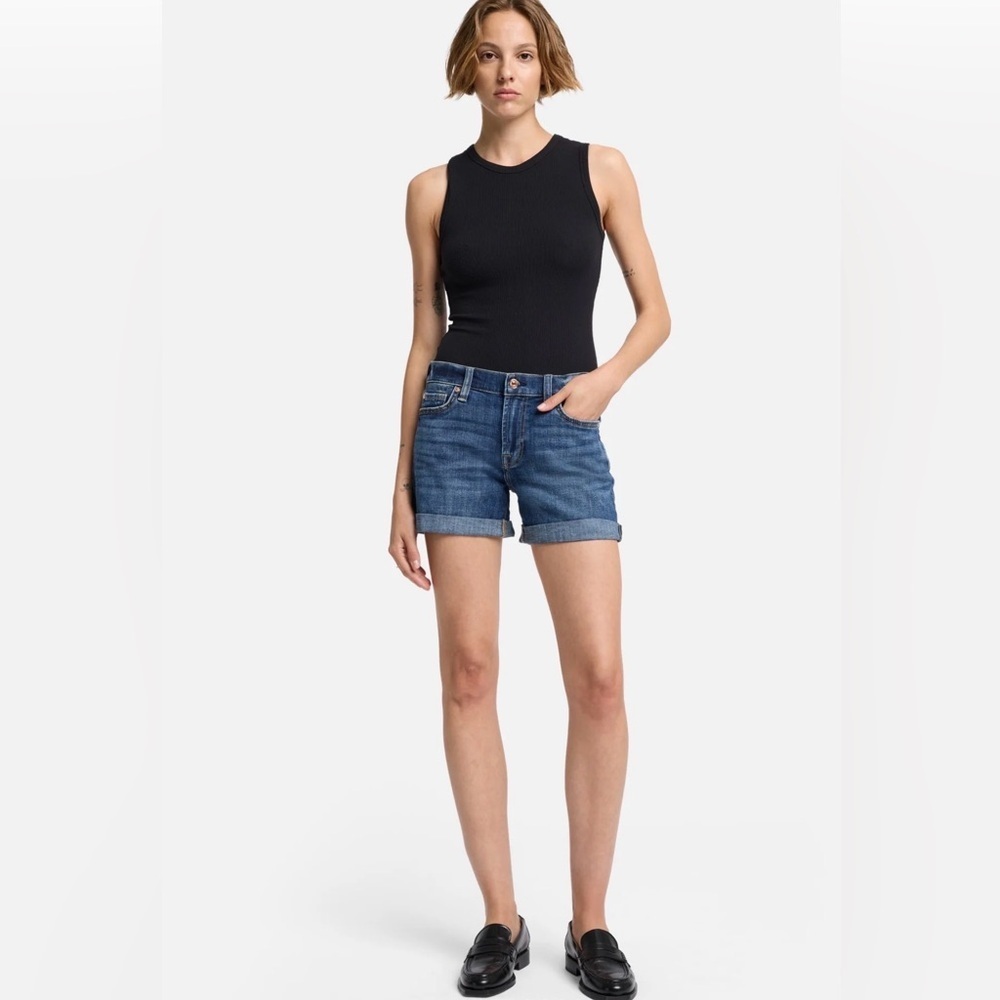 7 for all of Mankind | MID ROLL SHORT in Broken Twill, Size